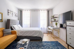 1597-3 Studio Upper East Side Apt W&D in unit